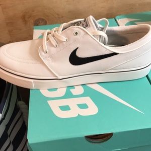 Nike Sb Janoski White/blue color way brand new!!